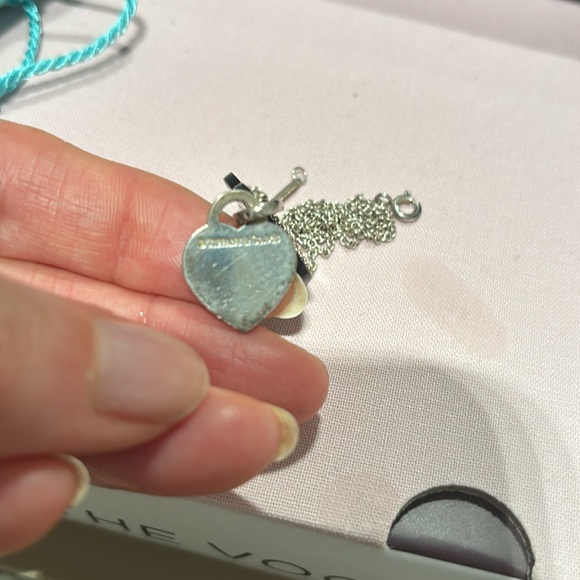 Tiffany And Co, beautiful necklace with black detail - Picture 7 of 7